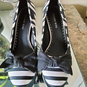 Gianni Bini Black and White Striped Women's Shoes